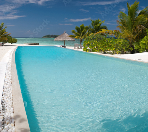 Maldivian Pool © forcdan