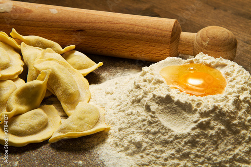 ravioli freschi fati in casa photo