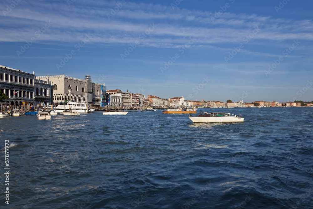 Buildings and boats along Venice's waterway