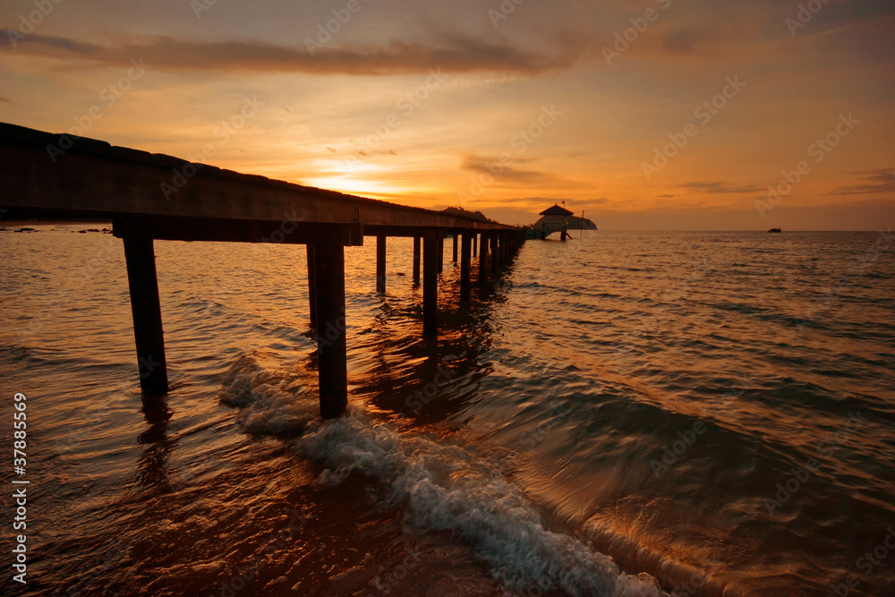 Fototapeta premium Tropical beach at sunset.