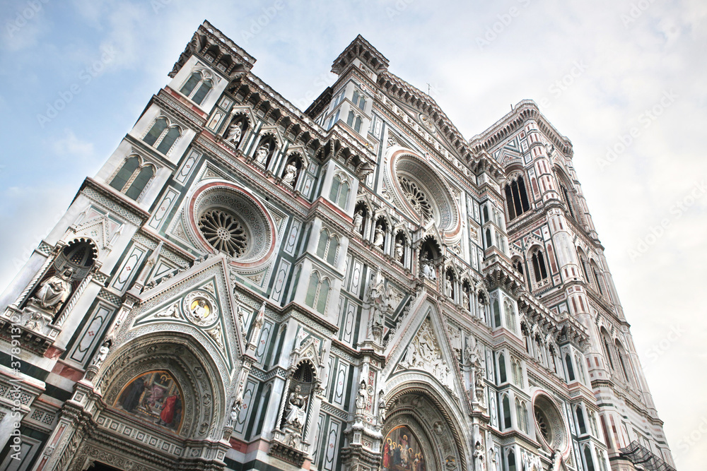 Fototapeta premium old tuscany church