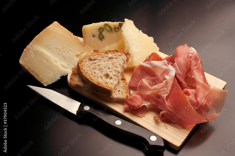 Antipasto -Prosciutto e Formaggio