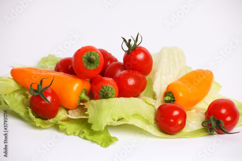 salat paprika tomaten mix