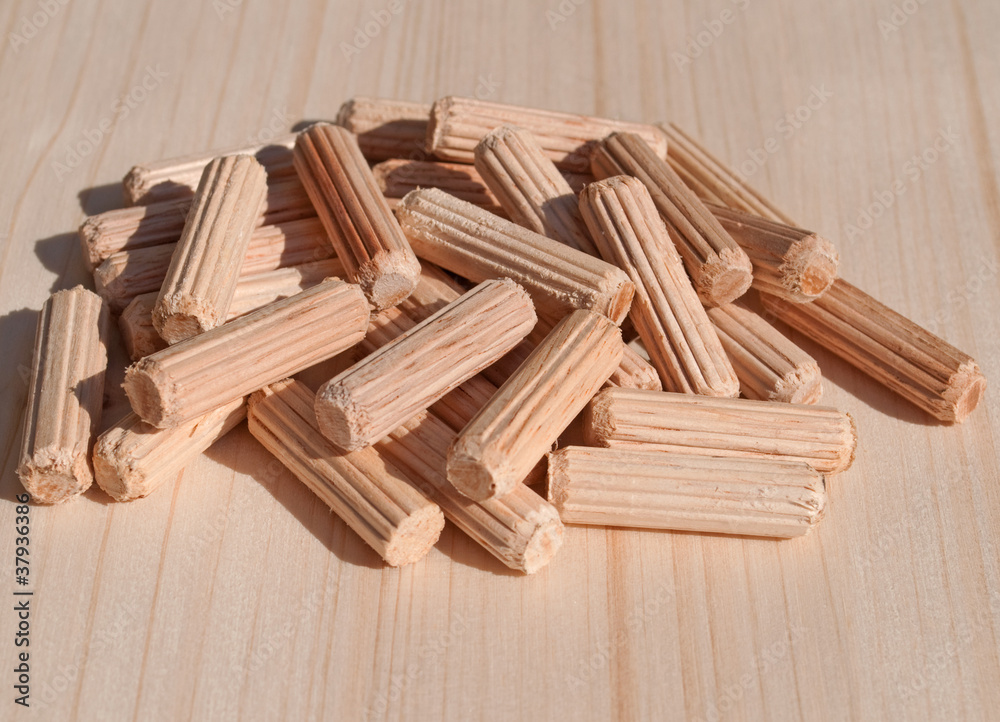 Holzdübel StockFoto Adobe Stock