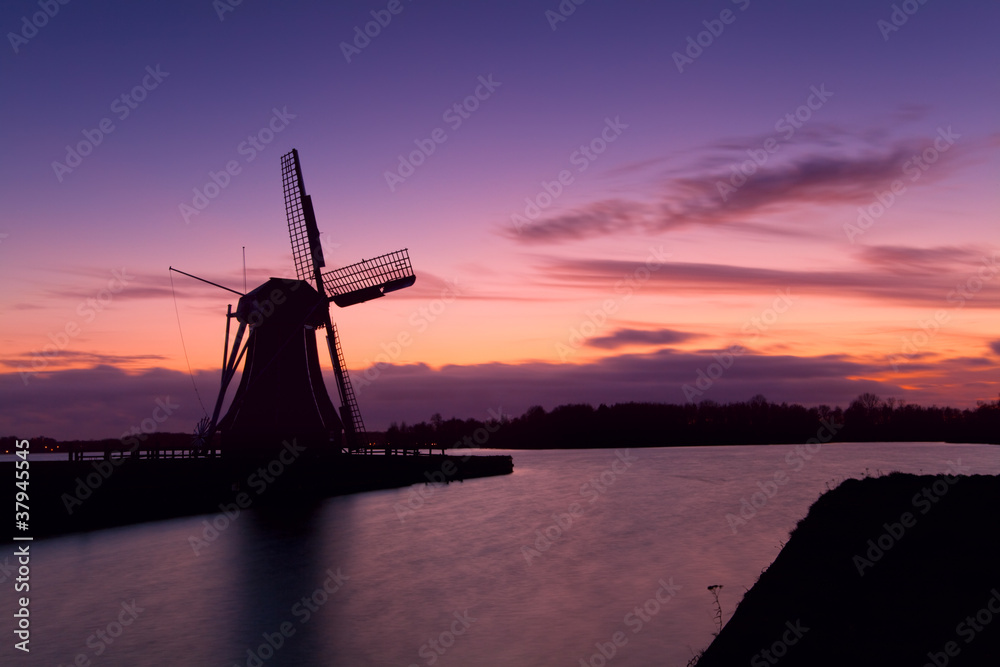 windmill silhouette in Groningen