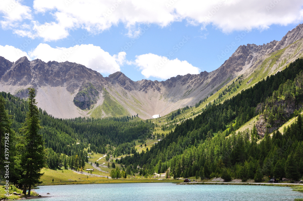 lac de montagne