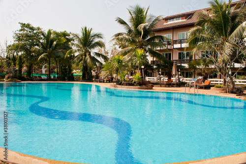 Fototapeta Naklejka Na Ścianę i Meble -  Swimming pool in hotel Thailand