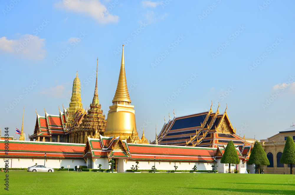 Wat Phra Kaew tourism travel in thailand