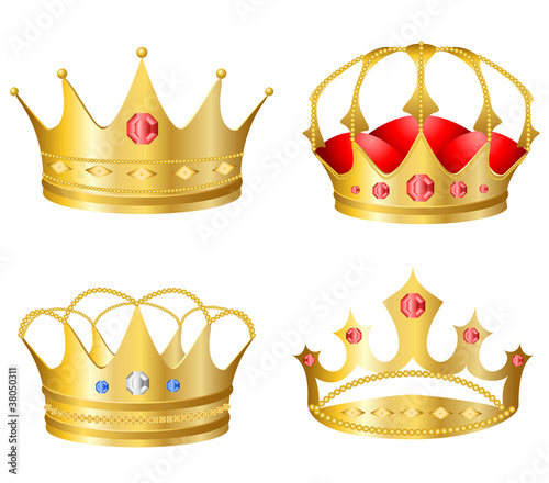 Realistic crown set