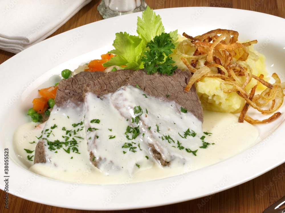 Tafelspitz mit Meerrettichsauce Tafelspitz mit Meerrettichsauce