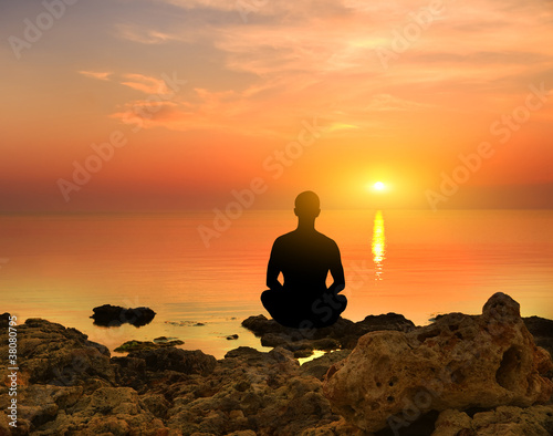 Fotografie Silhouette of the meditating