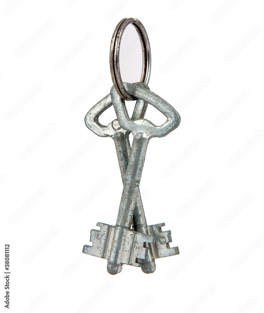 Two keys on keyring