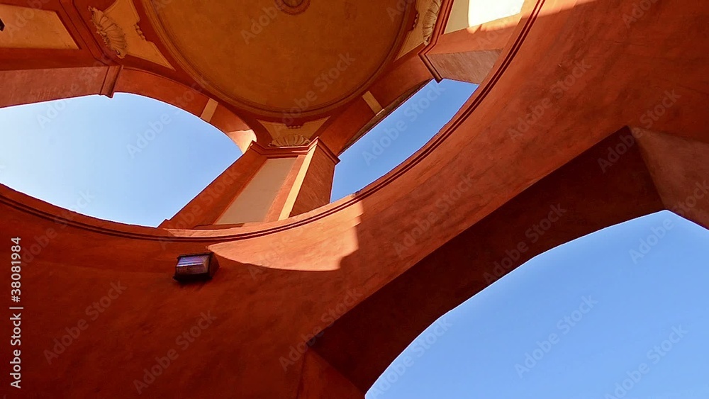 cupola esterna cattedrale San Luca Bologna Italia
