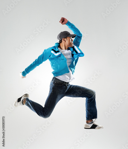 jumping hip hop dancer