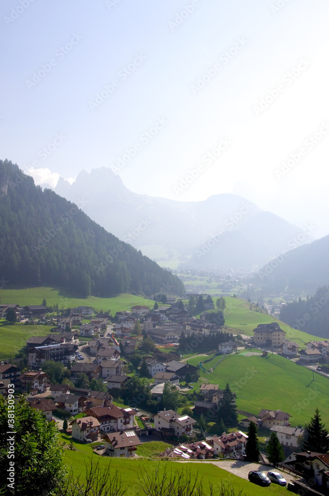 Fototapeta premium St. Christina - Dolomiten - Alpen