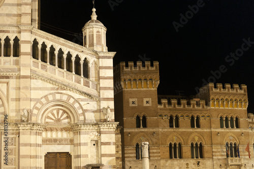 Duomo di Grosseto and palace