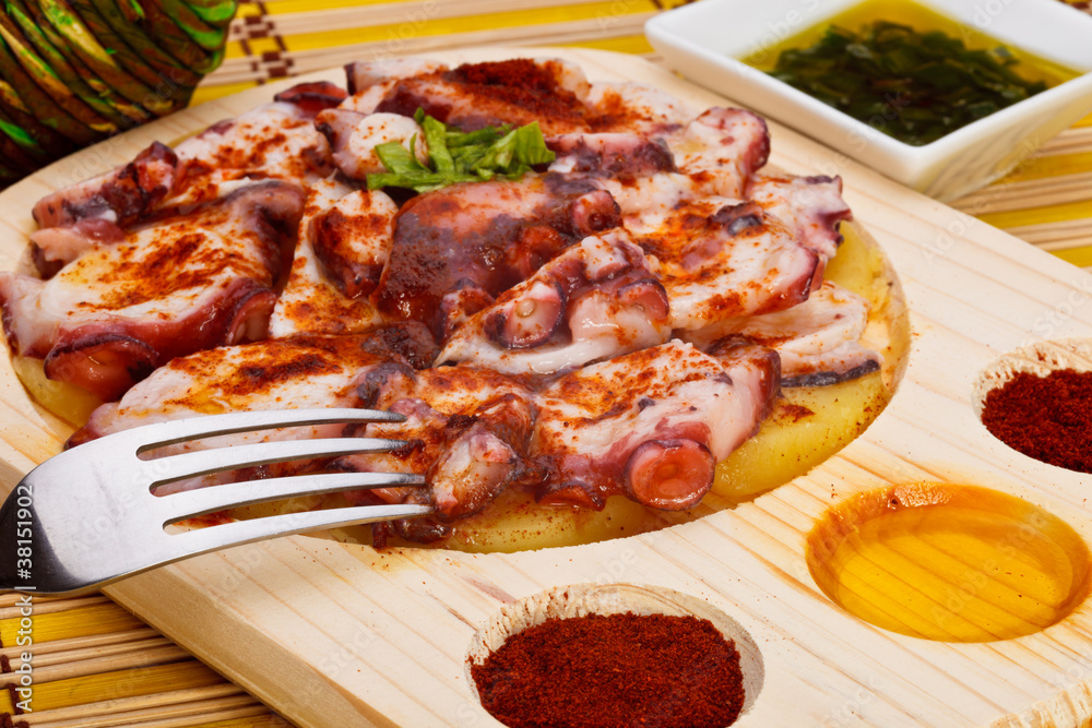 Octopus slices Octopus slices