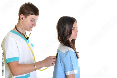 médecin avec une infirmière