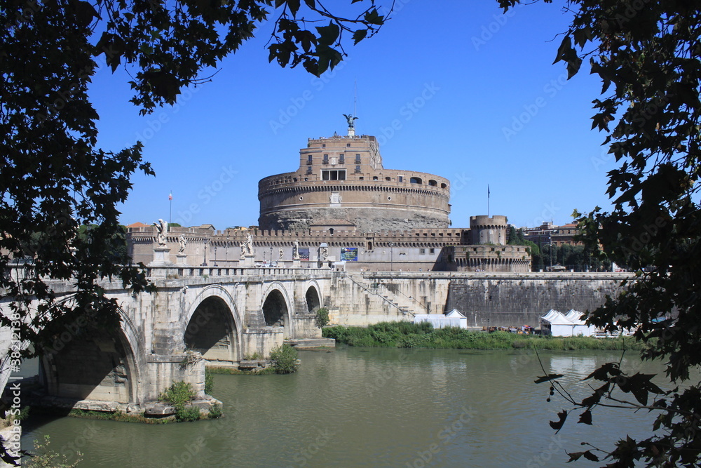 Château Saint-Ange à Rome (Castel Sant'Angelo) Château Saint-Ange à Rome (Castel Sant'Angelo)