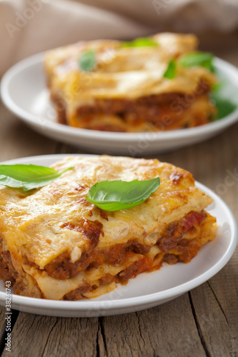 classic lasagna bolognese