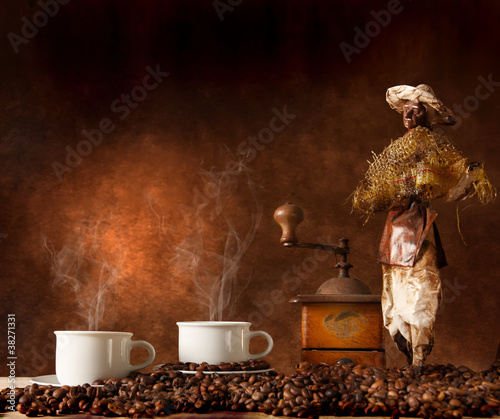 Fototapeta Caffè caldo, macina caffè e contadino