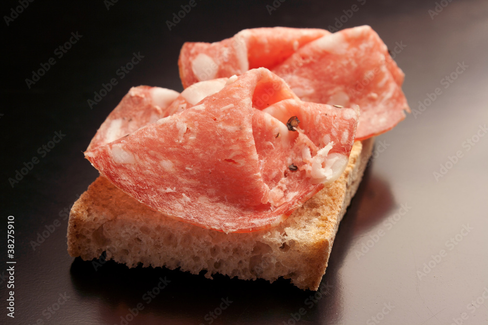 Pane e salame Pane e salame
