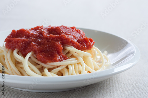 spaghetti with homemade tomato sauce