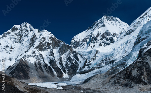 Peaks not far Gorak shep and Everest base camp