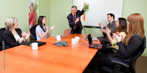 Fotografi The great motivator dangling carrots to motivated staff