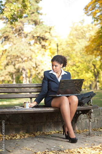 businesswoman on coffee break © luckybusiness
