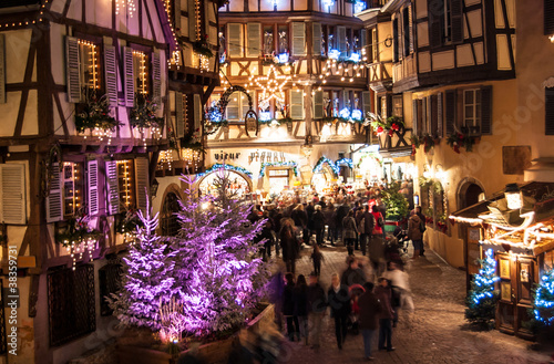 Le marché de Noël à Colmar en Alsace © Alexi Tauzin