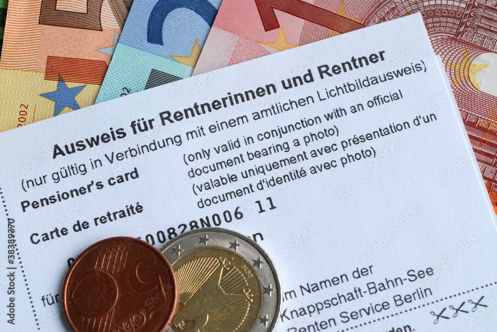 Bekommt Man Einen Rentenausweis Bei Erweerbsminderungs Rente Rentenausweis, Rentner, Senioren, Ruhestand Stock Photo | Adobe Stock