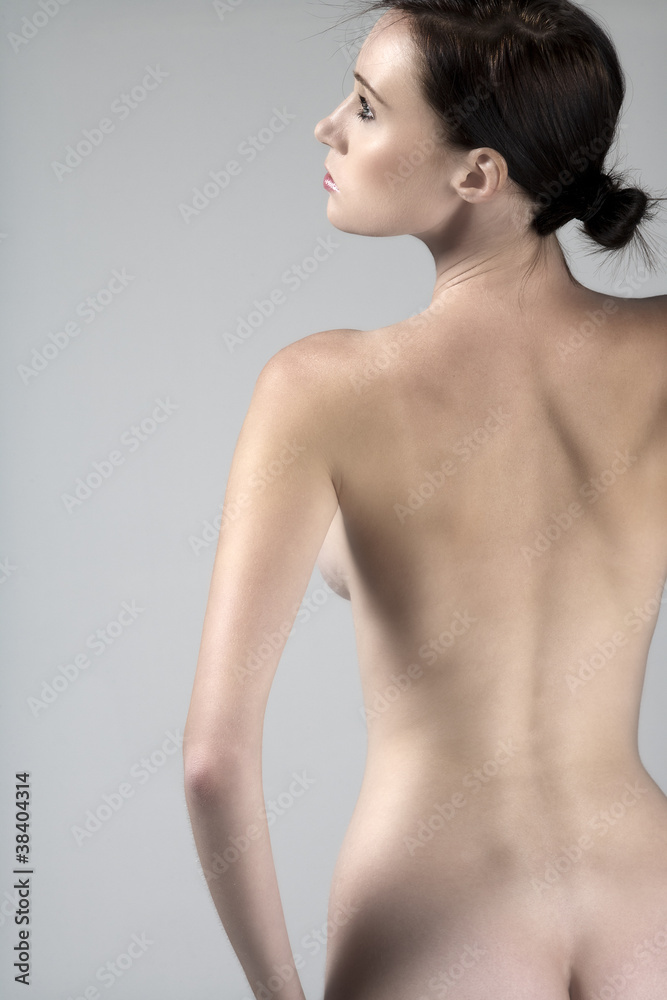 Obraz premium Female model in beauty style pose