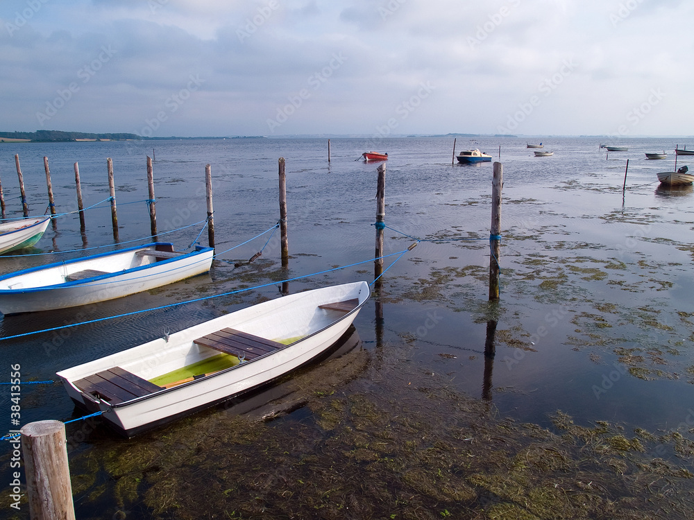 Small dinghy dory boats