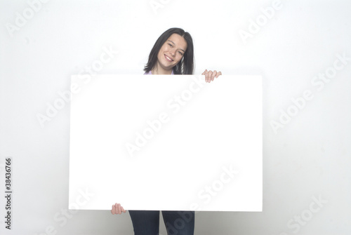 ragazza con cartello bianco photo