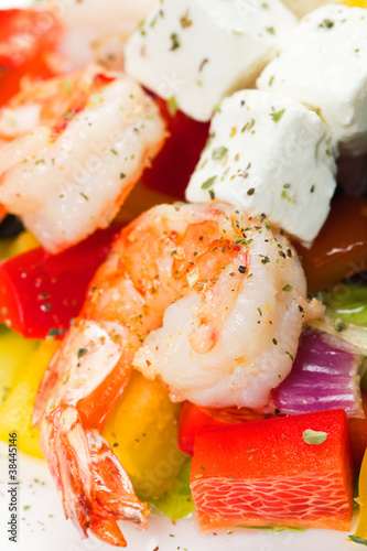 salad with shrimps