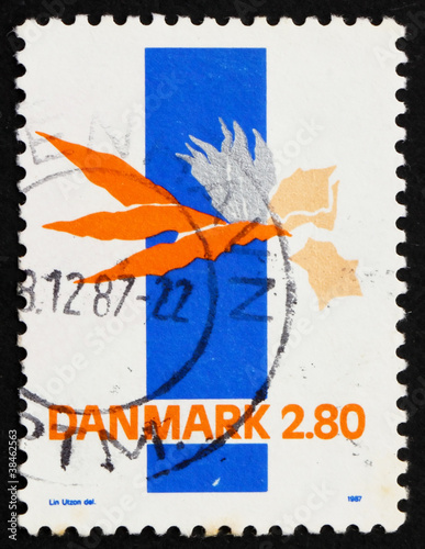 Postage stamp Denmark 1986 Abstract by Lin Utzon photo