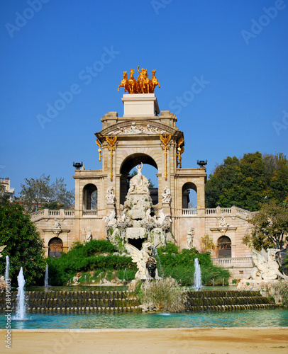 Obraz na plátne fountain and cascade in park De la Ciutadella in barcelona, spai