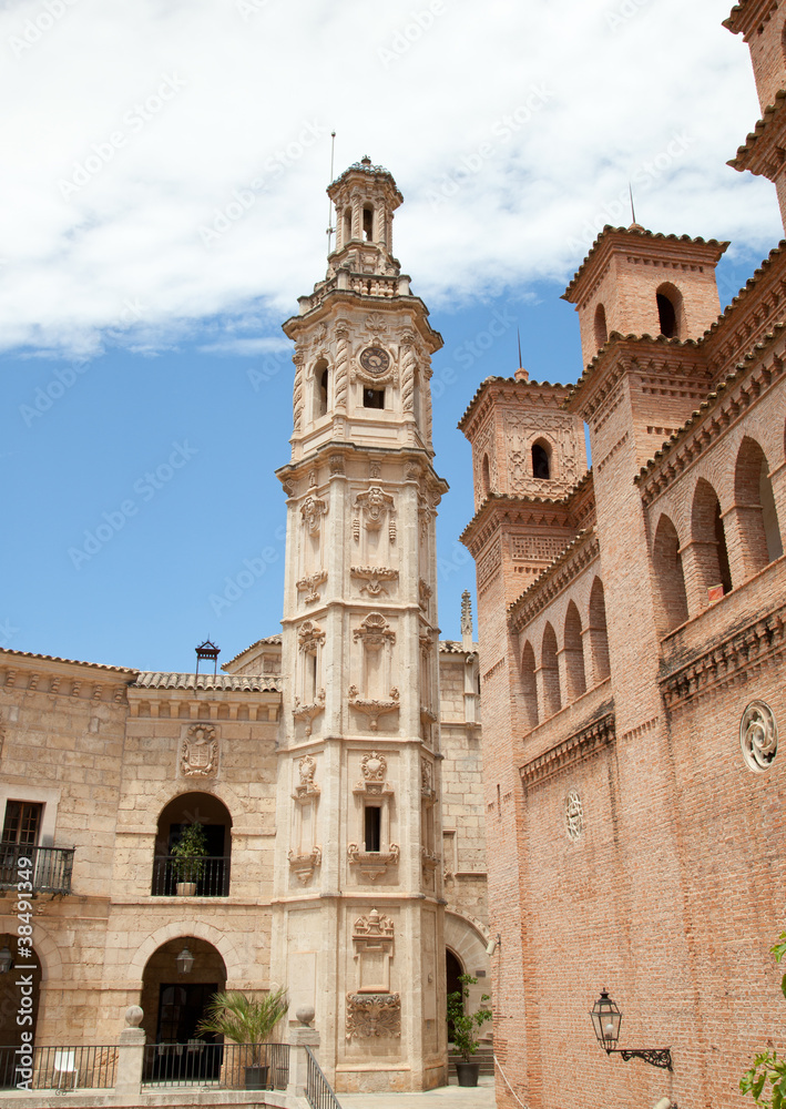 Pueblo Espanol Santa Maria Torre Santa Caterina