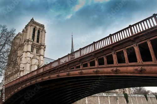 pont au double notre dame de Paris photo