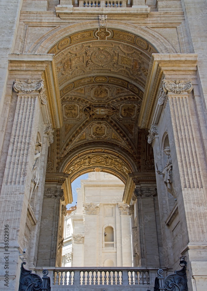 saint Pierre de Rome (Italie) vestibule