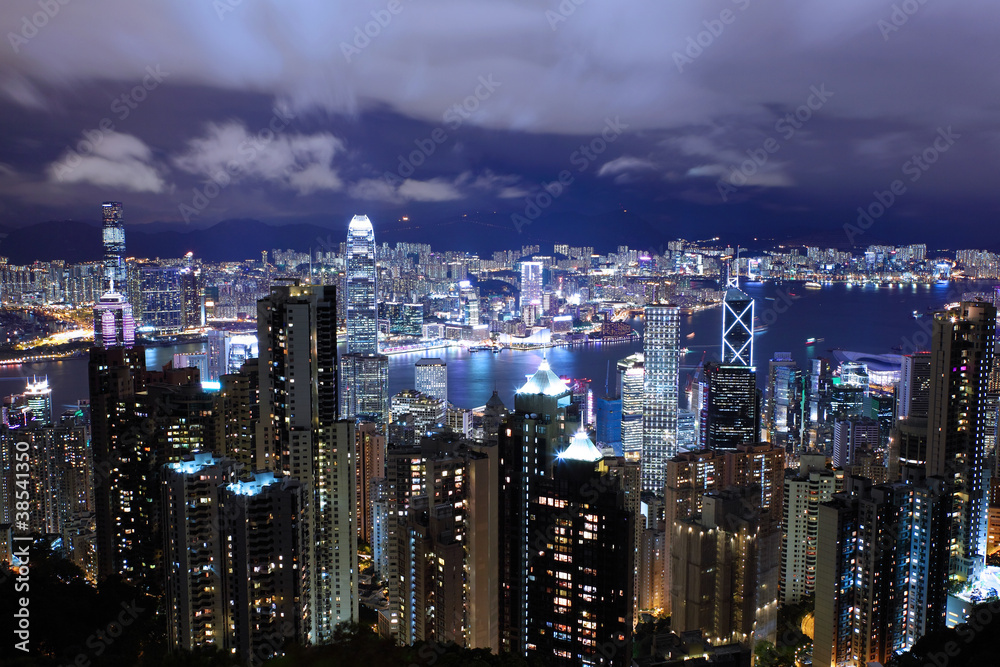 Fototapeta premium Widok na miasto Hongkong ze szczytu