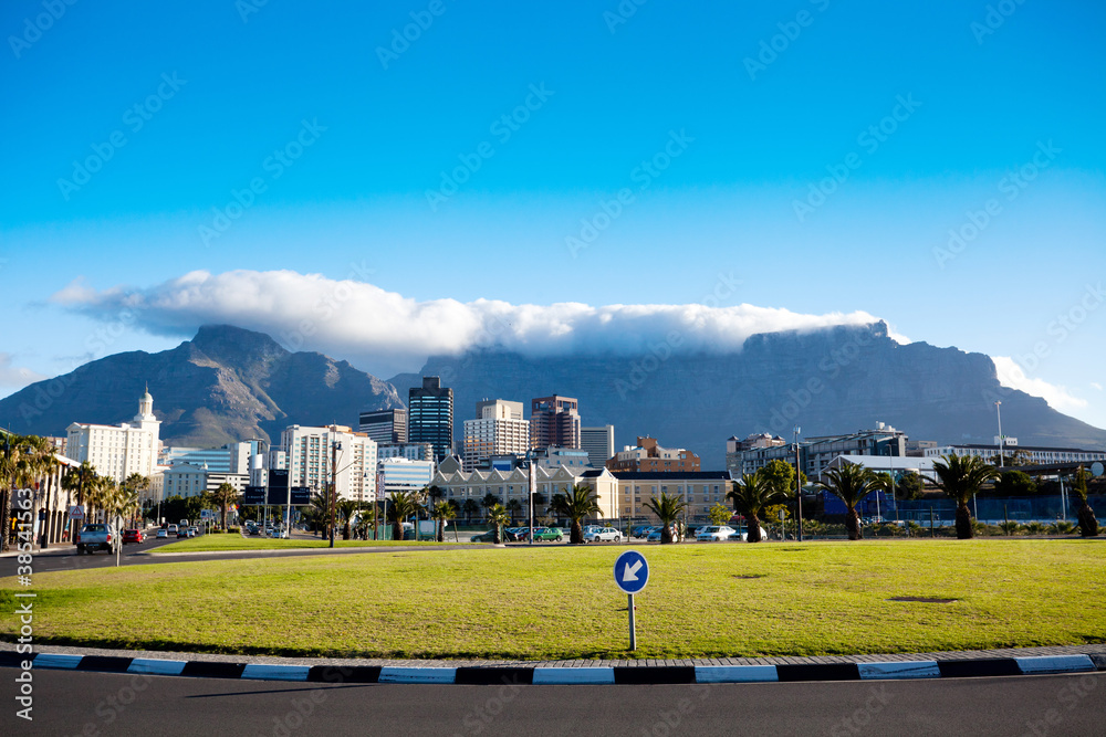 Fototapeta premium cityscape of Cape Town, South Africa