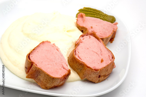 Frischer Leberkäse