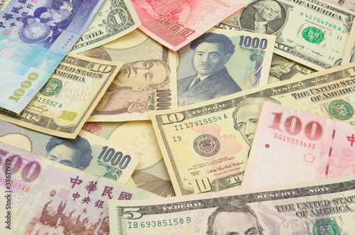 US Dollars,Taiwan Dollars,Japanese Yen