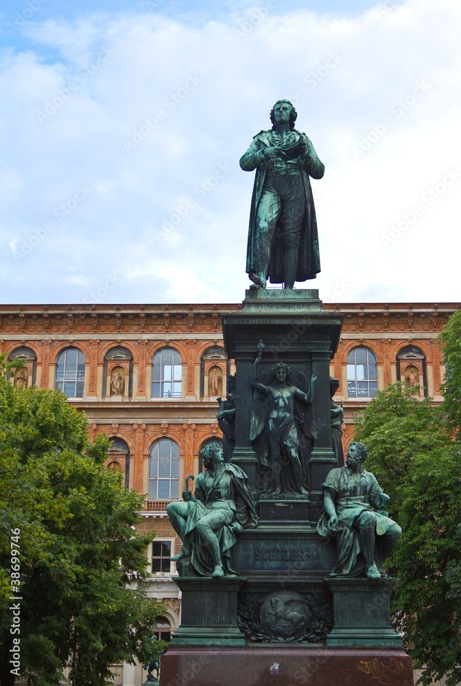 Fototapeta premium Schiller Statue