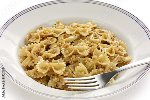 kasha varnishkes, a traditional jewish dish photo