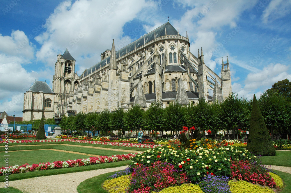 Fototapeta premium Outside of the St. Stephen's Cathedral in Bourges