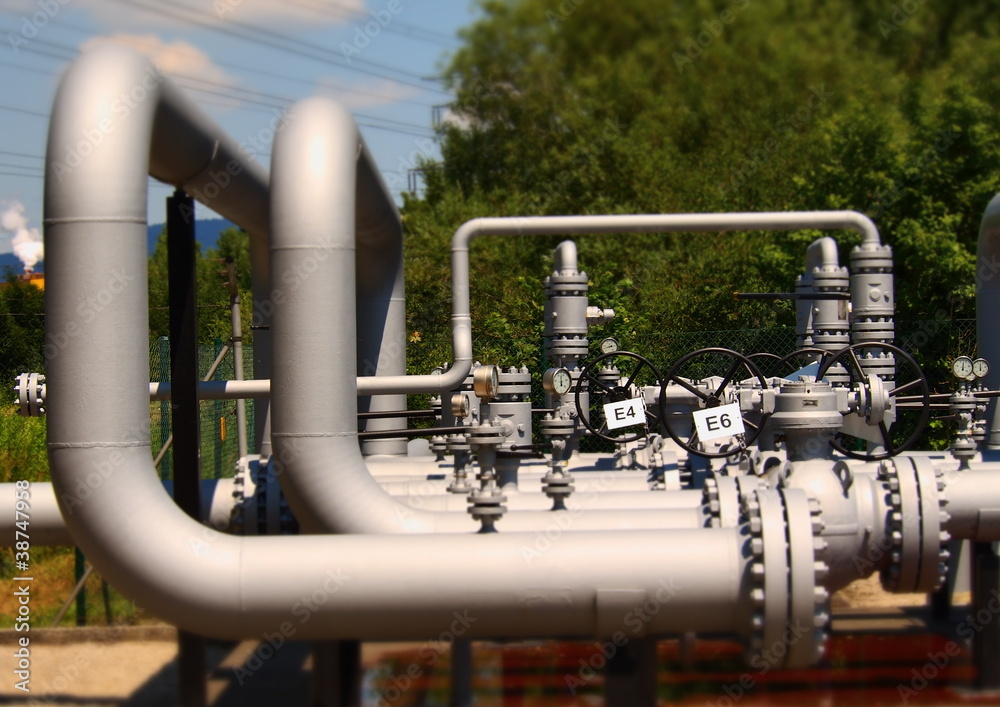 Pipeline - Erdgasanlage versorgt Kunden mit Energie Pipeline - Erdgasanlage versorgt Kunden mit Energie