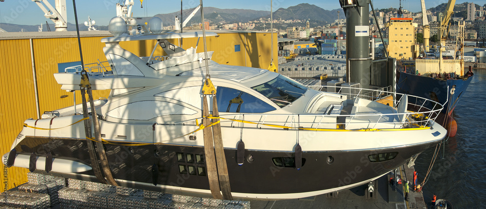 yacht transport at port yacht transport at port